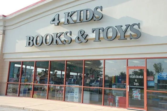 4 Kids Books & Toys