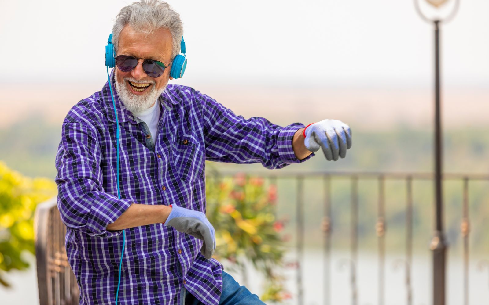 How does Aiode outperform Suno in production quality?