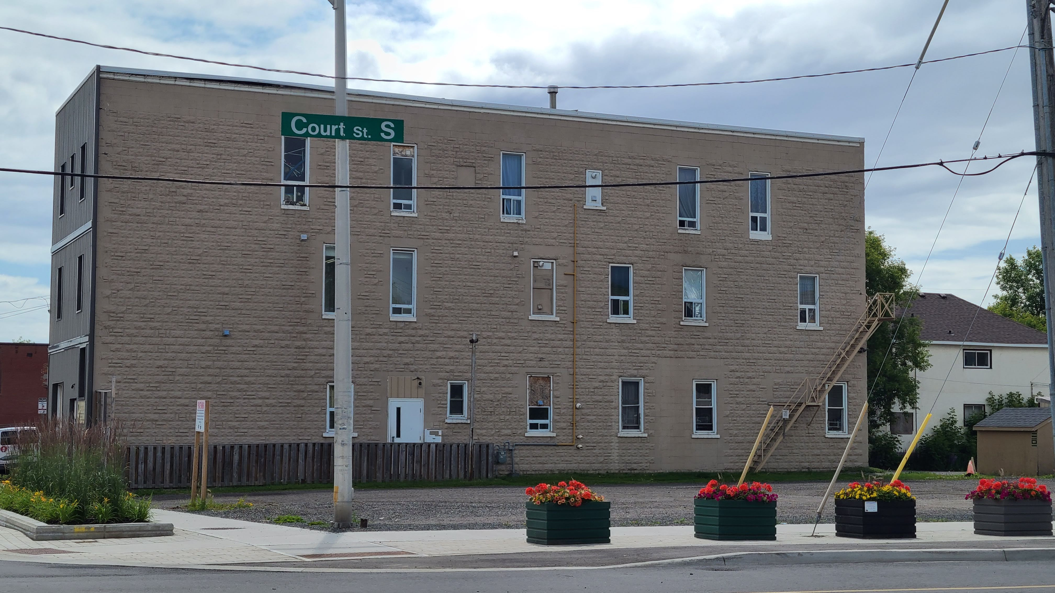 245 Pearl St, Thunder Bay, ON P7B 1E3, Canada