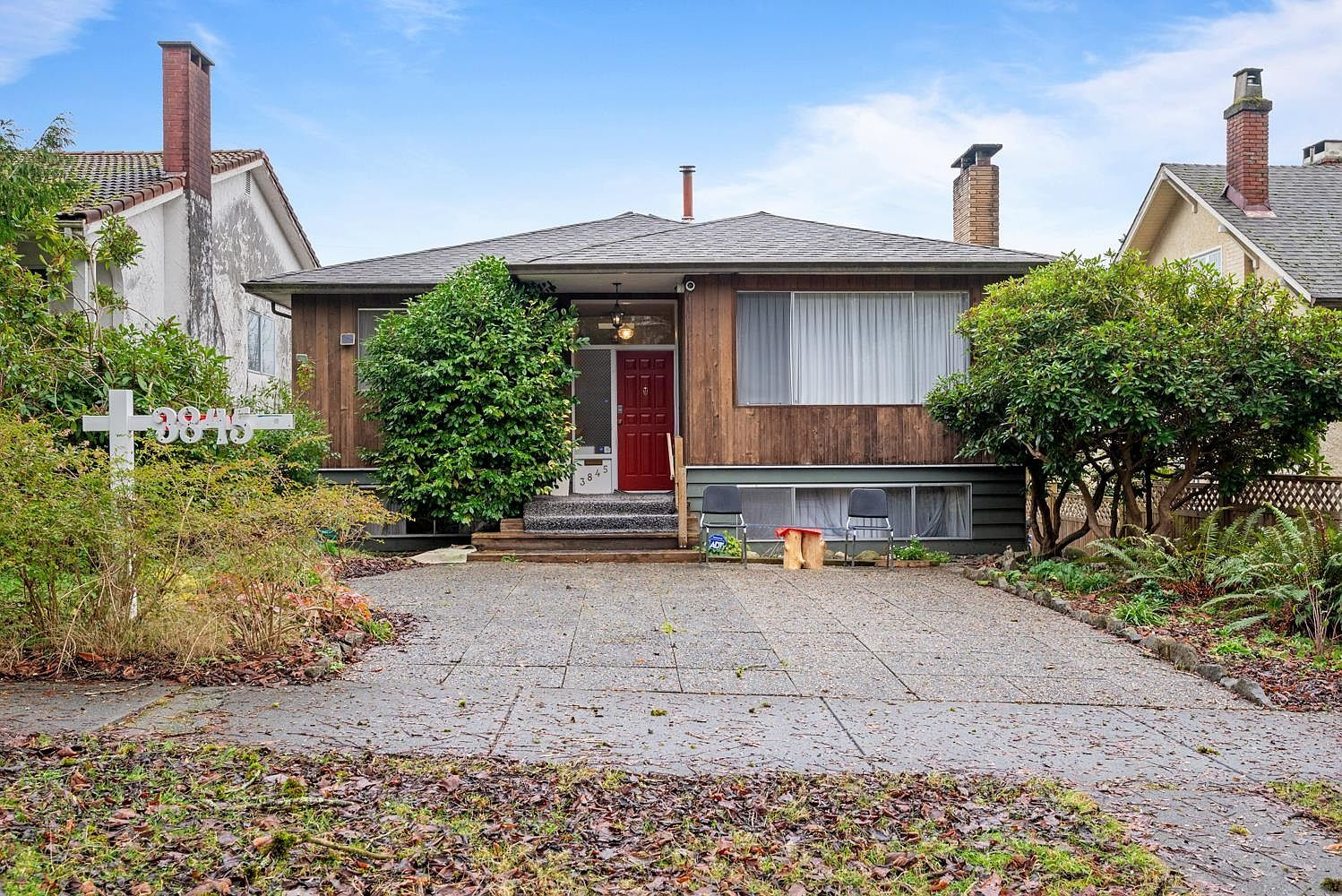 3845 W 14th Ave, Vancouver, BC V6R 2X1, Canada