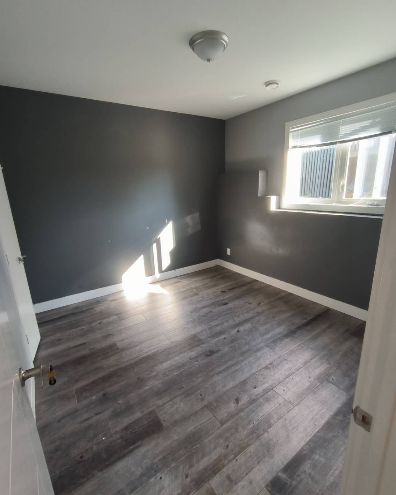 Spacious Townhouse Room for Rent Near Lakehead University | July 1 Move-in