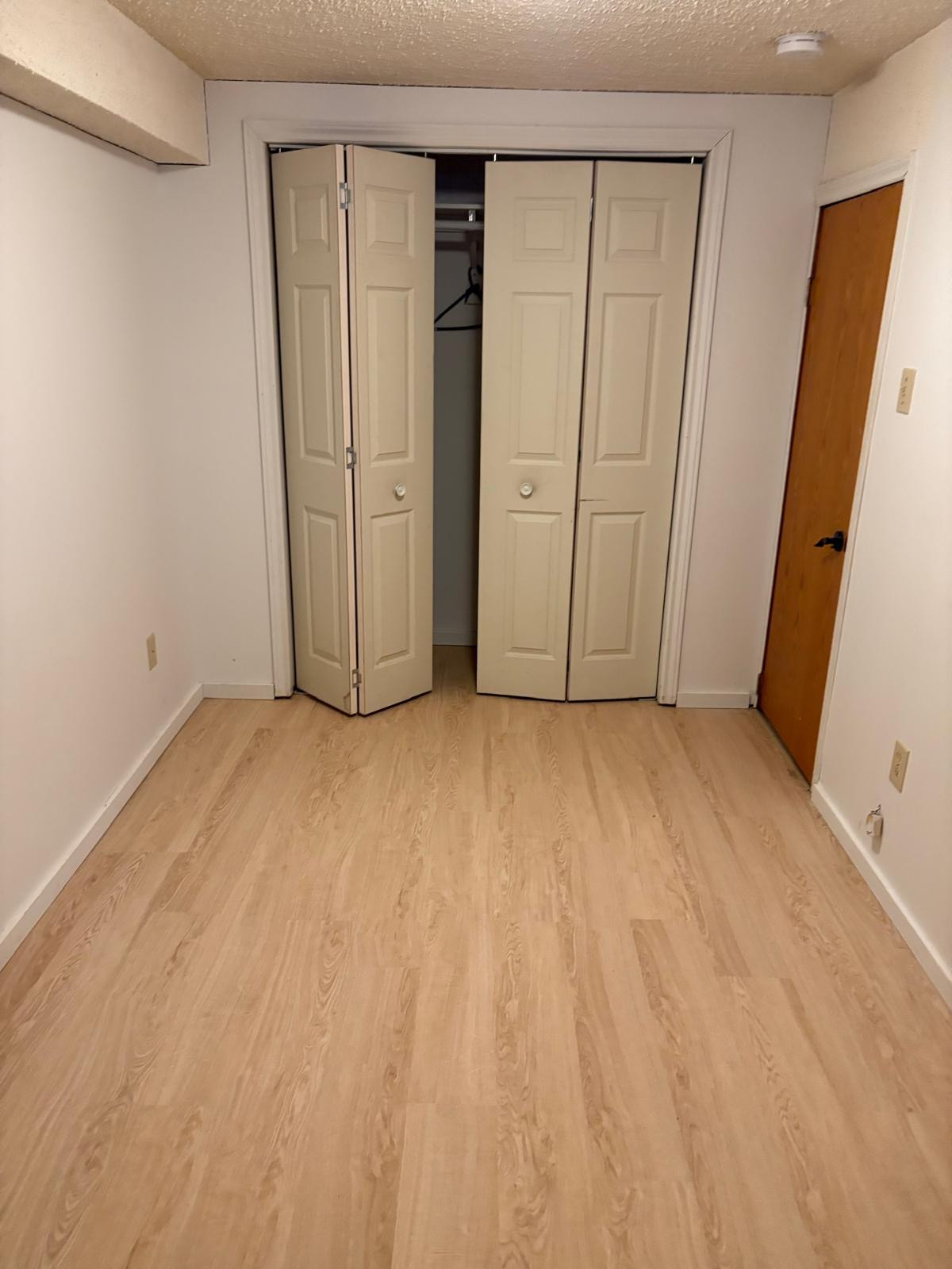 Churchill Dr W, Thunder Bay, ON P7C, Canada