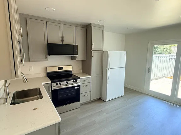 4138 Laurel St, Vancouver, BC V5Z 2E2, Canada