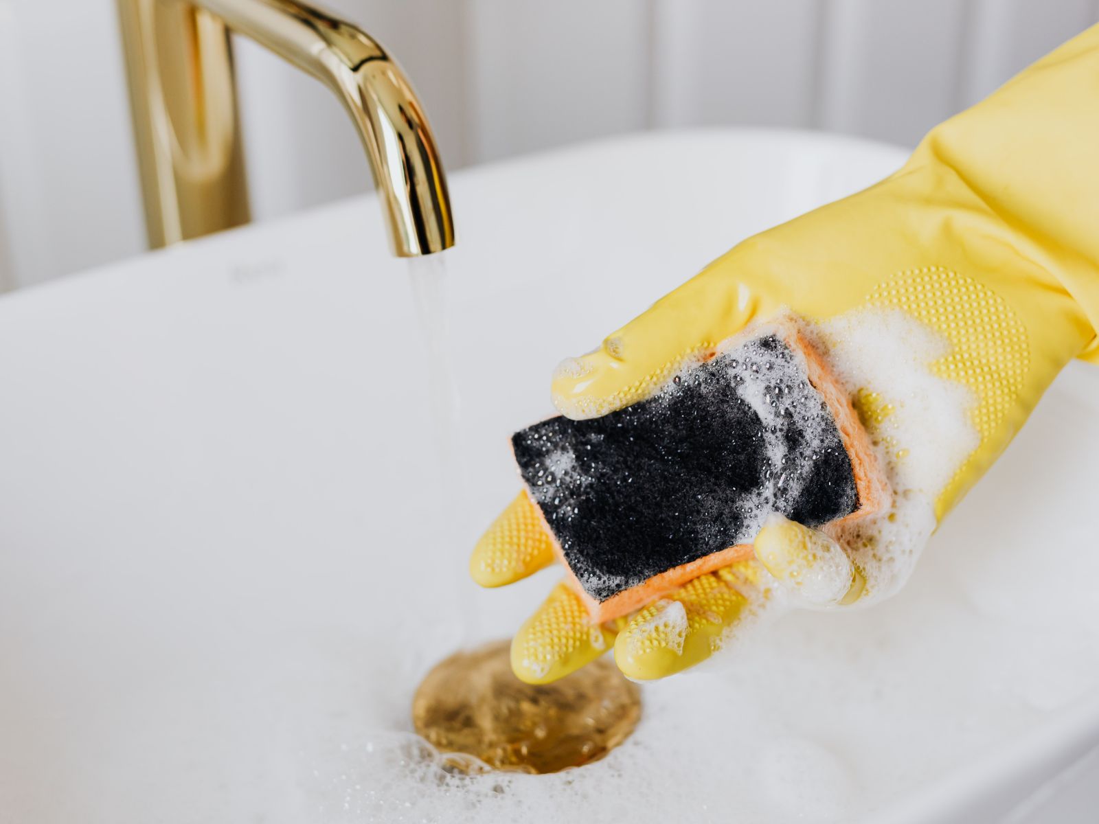 What makes Scrub Lou one of the best cleaning companies in Louisville?